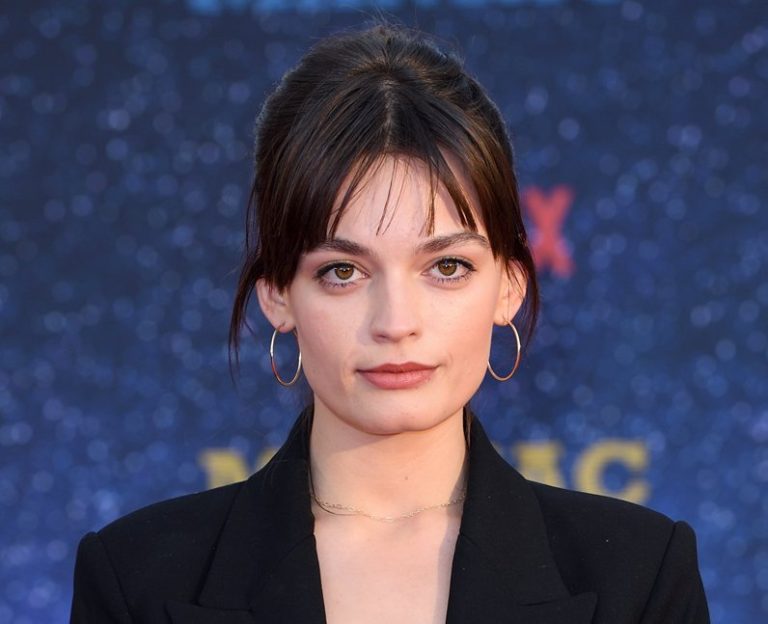 What happened to Emma Mackey Instagram